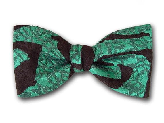 Black and green silk bow tie for men.