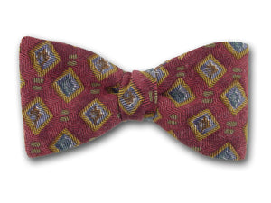 Burgundy patterned bow tie for men by Kotty