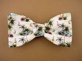 Hawaiian men's bow tie