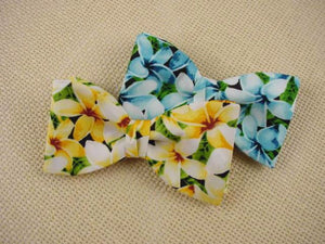 Hawaiian Flower Bow Tie. Plumeria Bowtie for Men.